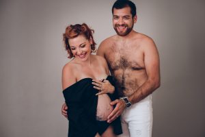 portrait de couple grossesse maternite