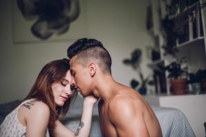 photographe portrait couple chambre